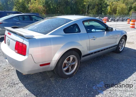 2006 Ford Mustang V6 z USA, uszkodzony, nr VIN 1ZVFT80N565218259